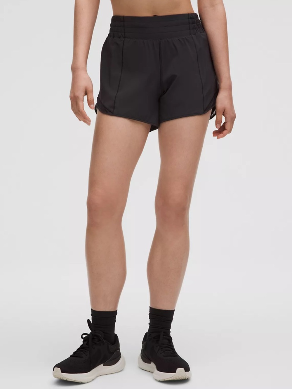 Lululemon • Hotty Hot High-Rise Lined Short 4"